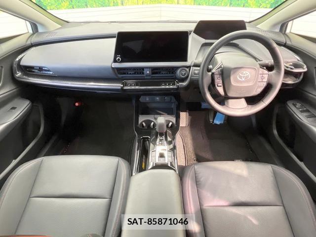 Toyota PRIUS 2023-08 8284955-1