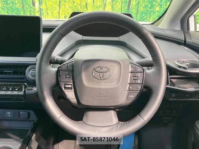 Toyota PRIUS 2023-08 8284955-10