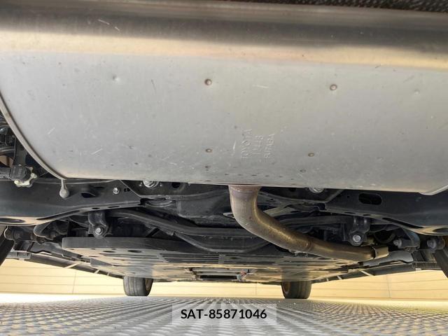 Toyota PRIUS 2023-08 8284955-18