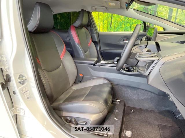 Toyota PRIUS 2023-08 8284955-7