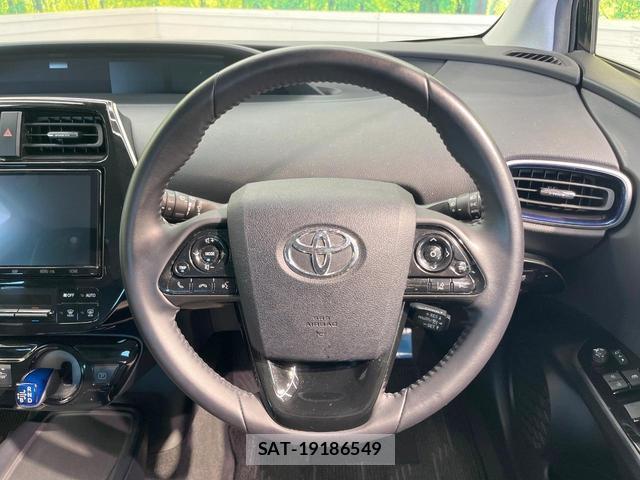 Toyota PRIUS 2019-10 8284957-10