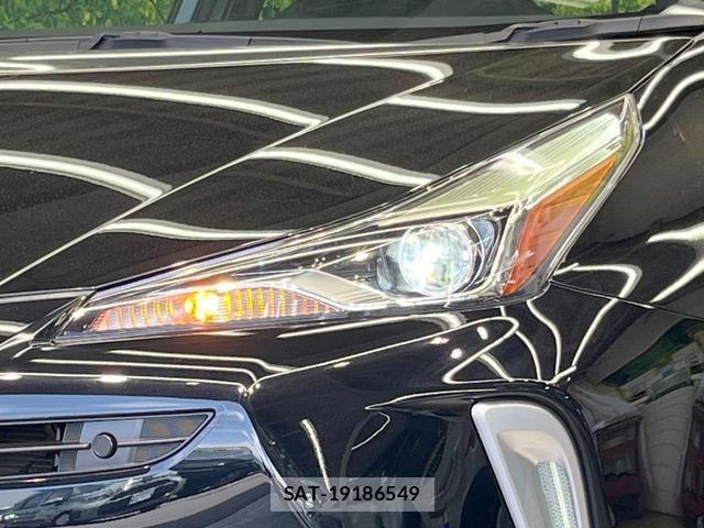 Toyota PRIUS 2019-10 8284957-11