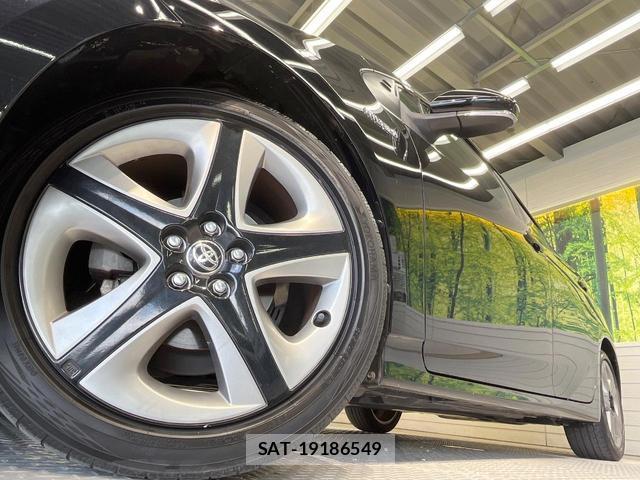 Toyota PRIUS 2019-10 8284957-12