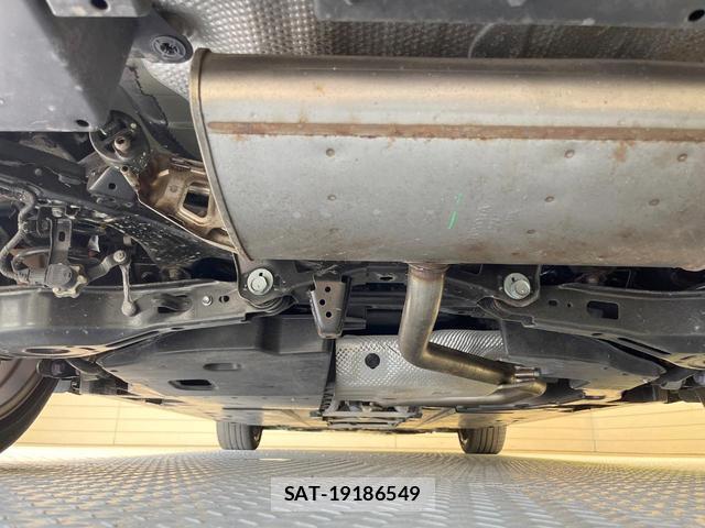Toyota PRIUS 2019-10 8284957-18