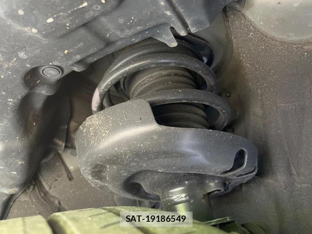 Toyota PRIUS 2019-10 8284957-19