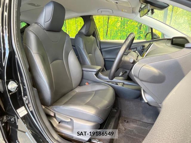 Toyota PRIUS 2019-10 8284957-7