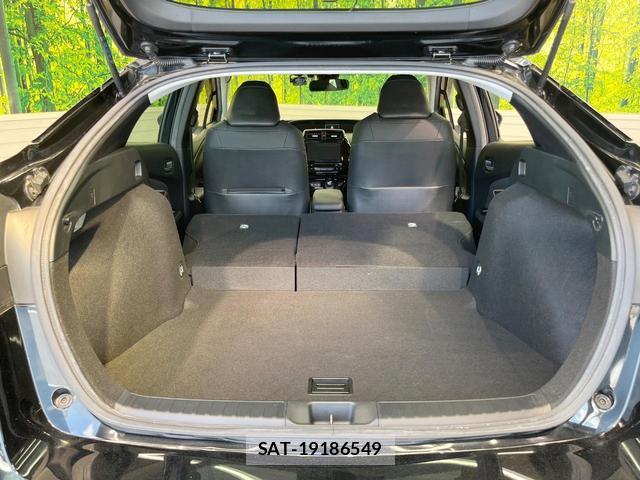 Toyota PRIUS 2019-10 8284957-9