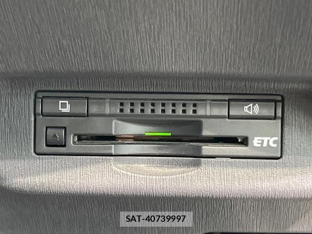 Toyota PRIUS 2014-02 8284959-4