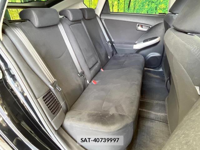 Toyota PRIUS 2014-02 8284959-8