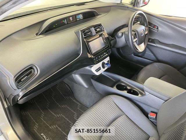 Toyota PRIUS 2016-11 8285138-13