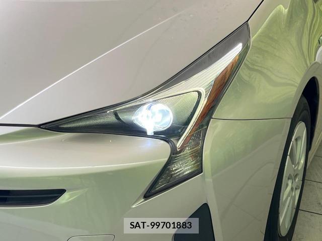 Toyota PRIUS 2016-08 8285166-11