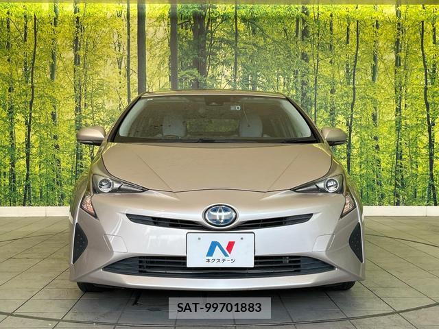 Toyota PRIUS 2016-08 8285166-13