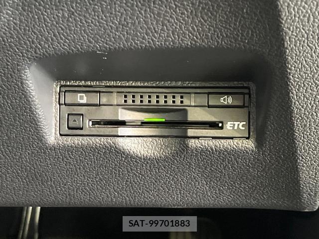 Toyota PRIUS 2016-08 8285166-5