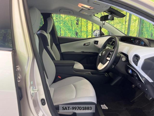 Toyota PRIUS 2016-08 8285166-7
