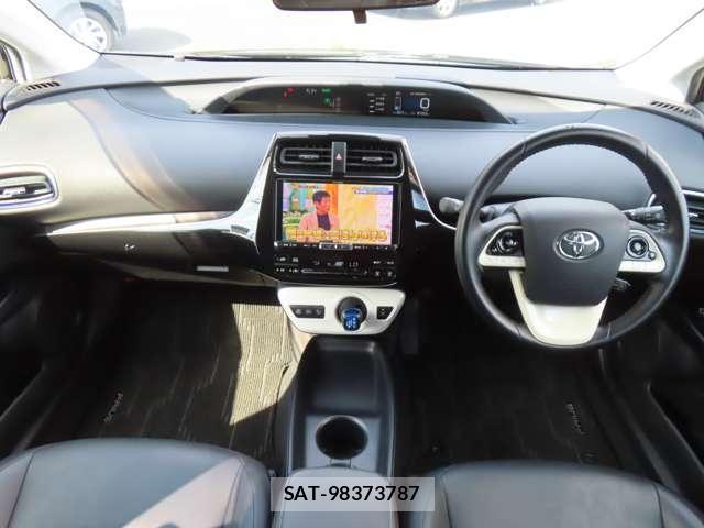 Toyota PRIUS 2016-01 8285241-1