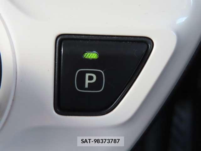 Toyota PRIUS 2016-01 8285241-18