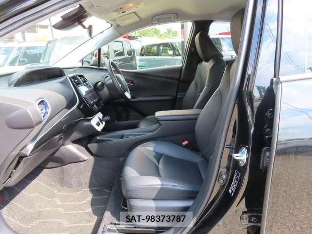 Toyota PRIUS 2016-01 8285241-2