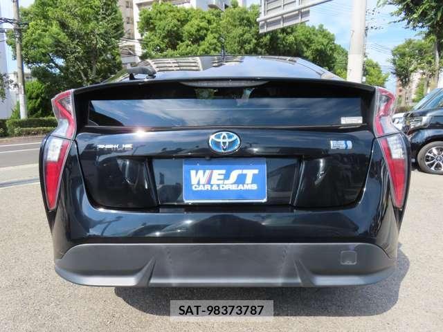 Toyota PRIUS 2016-01 8285241-5