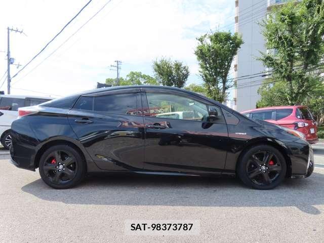 Toyota PRIUS 2016-01 8285241-6