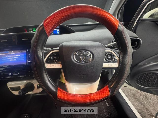 Toyota PRIUS 2016-02 8285326-2