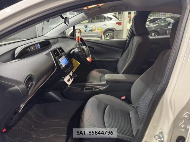Toyota PRIUS 2016-02 8285326-5