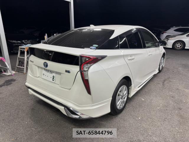 Toyota PRIUS 2016-02 8285326-8