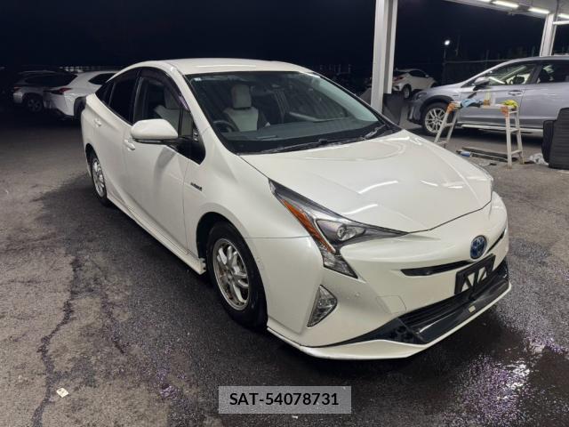 Toyota PRIUS 2017-02 8285328-0
