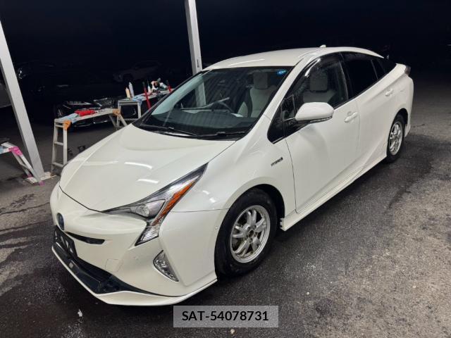 Toyota PRIUS 2017-02 8285328-3