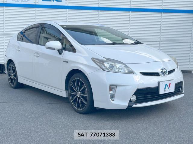 Toyota PRIUS 2013-09 8285490-15