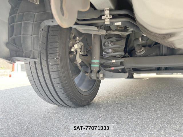 Toyota PRIUS 2013-09 8285490-19