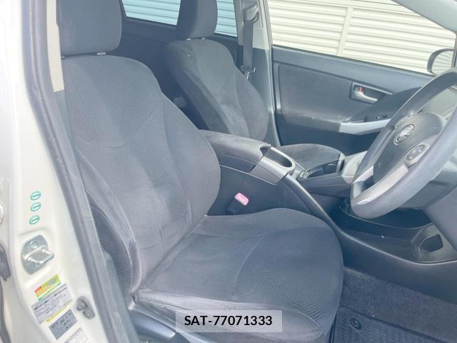 Toyota PRIUS 2013-09 8285490-7