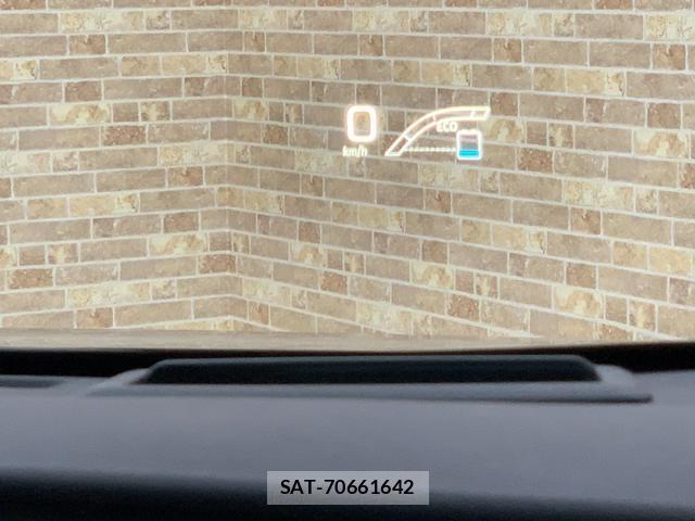 Toyota PRIUS 2016-01 8285554-10