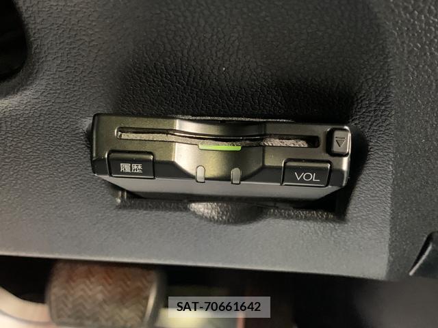 Toyota PRIUS 2016-01 8285554-16