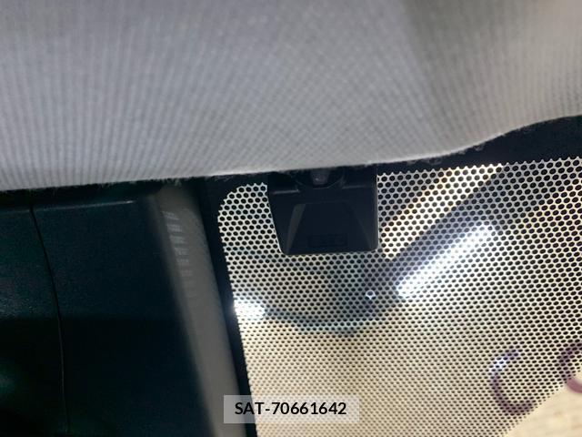 Toyota PRIUS 2016-01 8285554-17