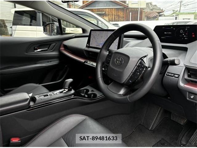 Toyota PRIUS 2023-10 8285634-10