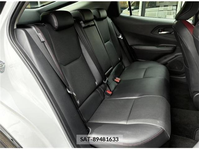 Toyota PRIUS 2023-10 8285634-8