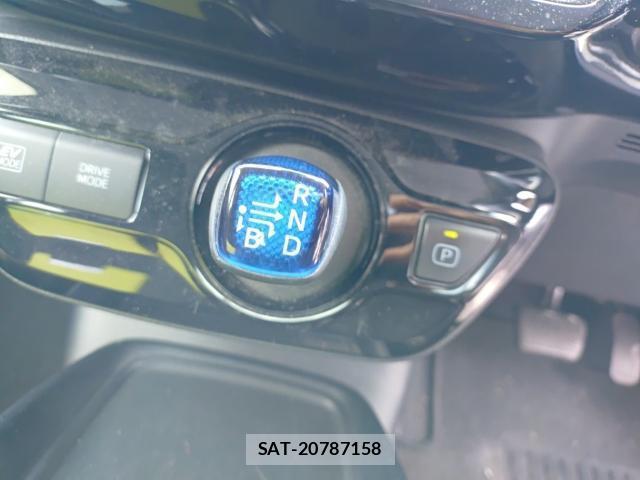 Toyota PRIUS 2021-07 8285669-11