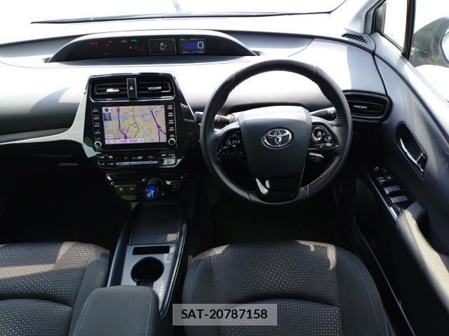 Toyota PRIUS 2021-07 8285669-2