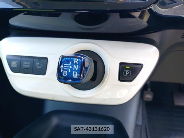Toyota PRIUS 2018-07 8285673-11