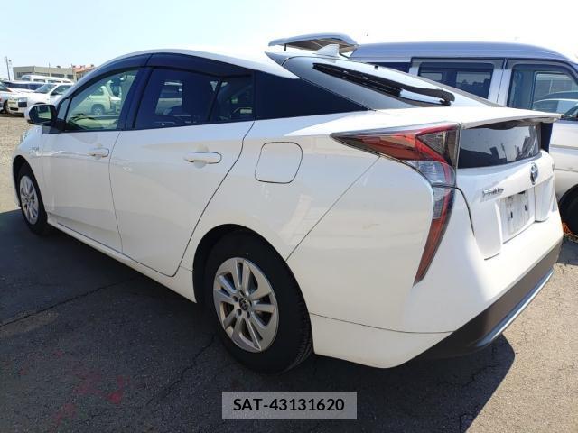 Toyota PRIUS 2018-07 8285673-5