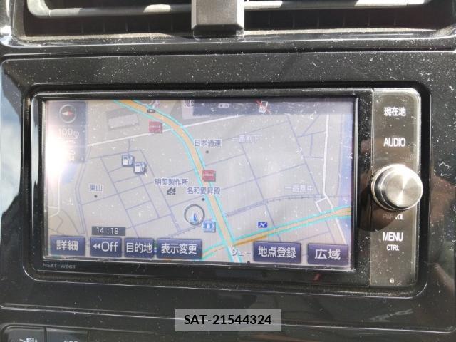 Toyota PRIUS 2017-08 8285680-10