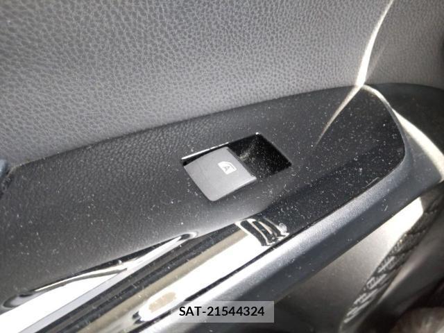Toyota PRIUS 2017-08 8285680-12