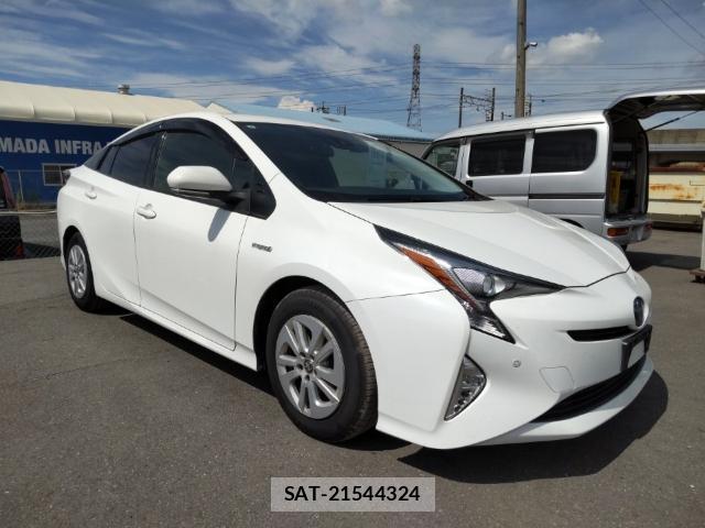 Toyota PRIUS 2017-08 8285680-3