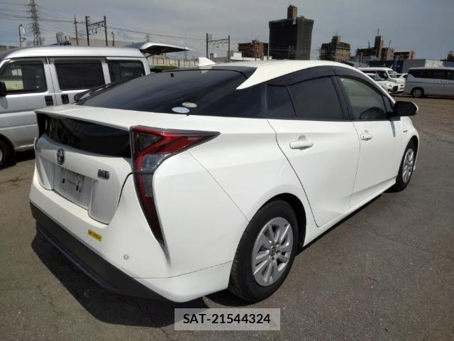 Toyota PRIUS 2017-08 8285680-4