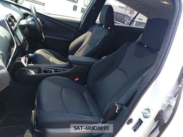 Toyota PRIUS 2017-02 8285688-15