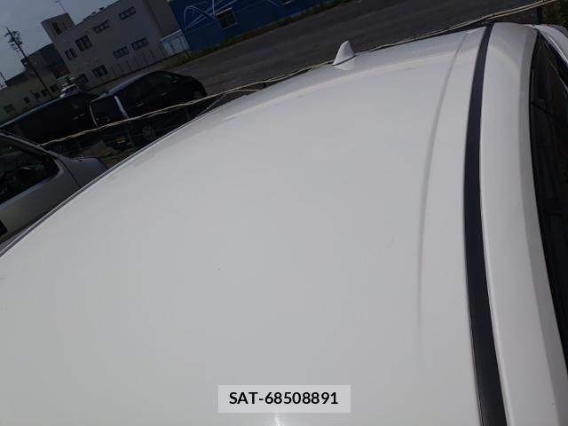 Toyota PRIUS 2017-02 8285688-6