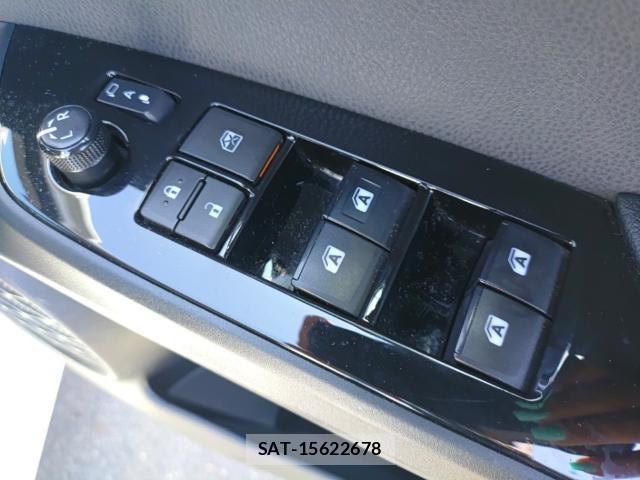 Toyota PRIUS 2017-02 8285693-13