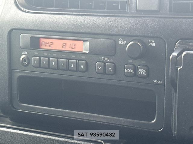 Toyota PROBOX 2021-09 8277780-2
