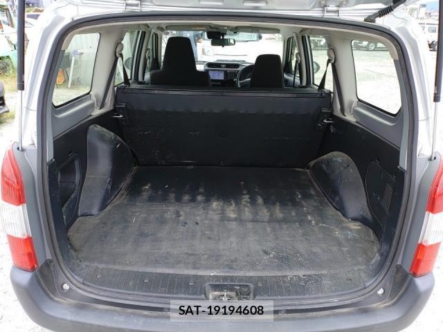 Toyota PROBOX 2021-07 8279882-5