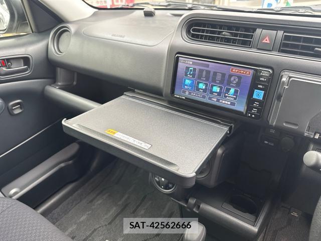 Toyota PROBOX 2023-10 8281191-7
